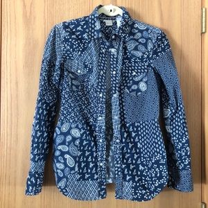 Levi’s snap-button top